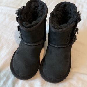Koolaburra Black Fur-Lined Boot | 5T